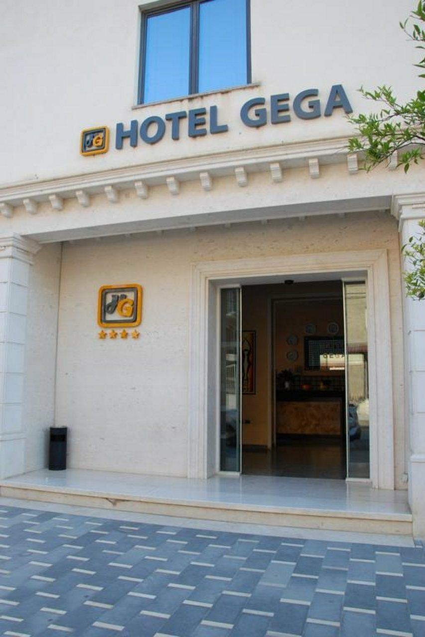 Hotel Gega Berati Exterior foto